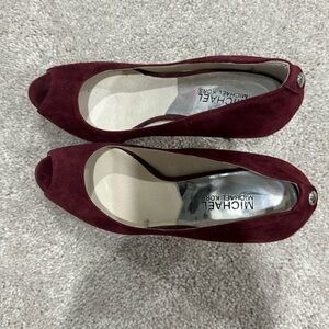 Open toe suede Pumps